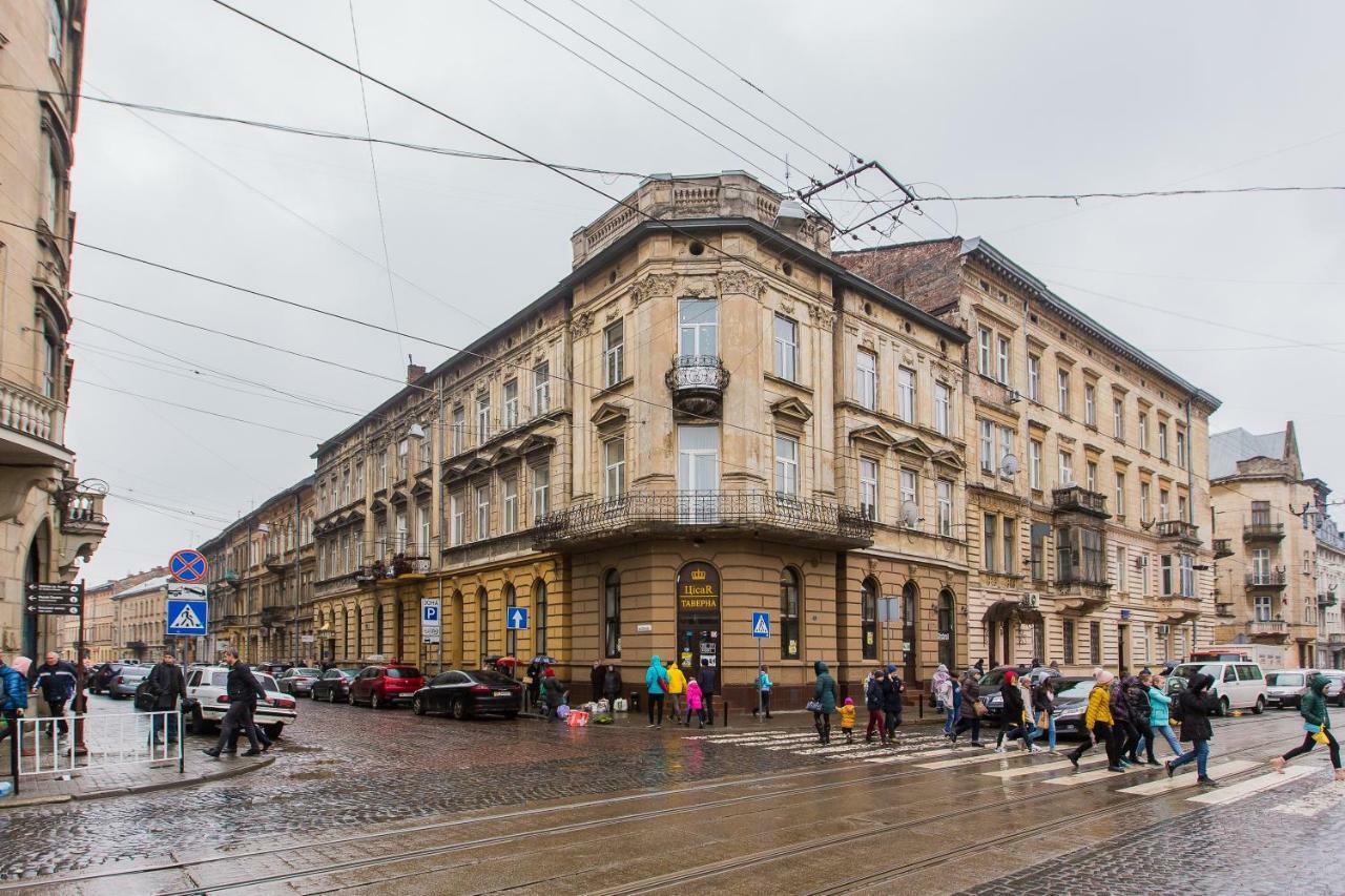 Baker'S Street Hostel Lviv Exterior photo